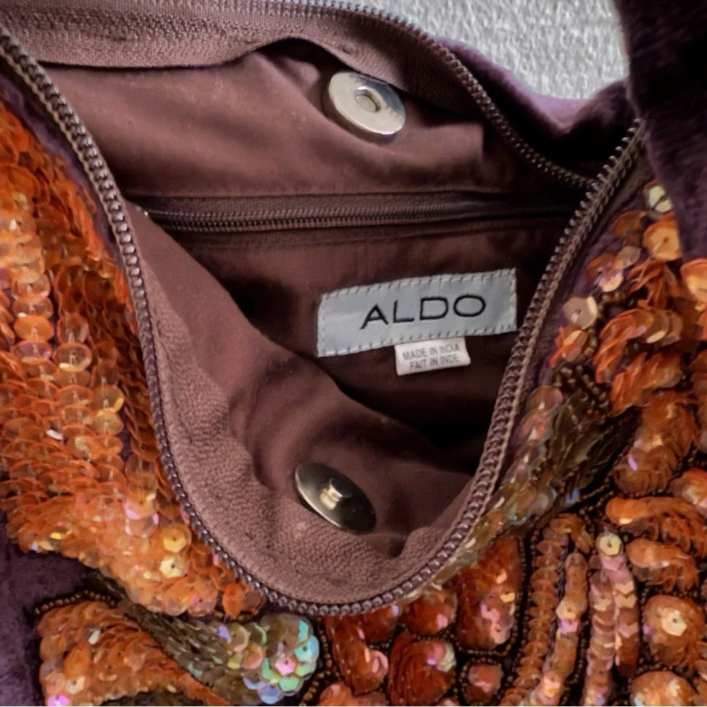 SOLD Y2K Aldo Velvet Floral Beaded Embroidered Hobo Bag - Picture 5 of 5